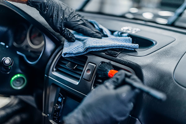 4 Ways Your Car Benefits From Detailing